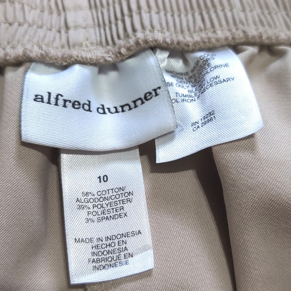 Alfred Dunner Classic Tan High Waist Pull On Ankle Pants Size 10 - Picture 4 of 8